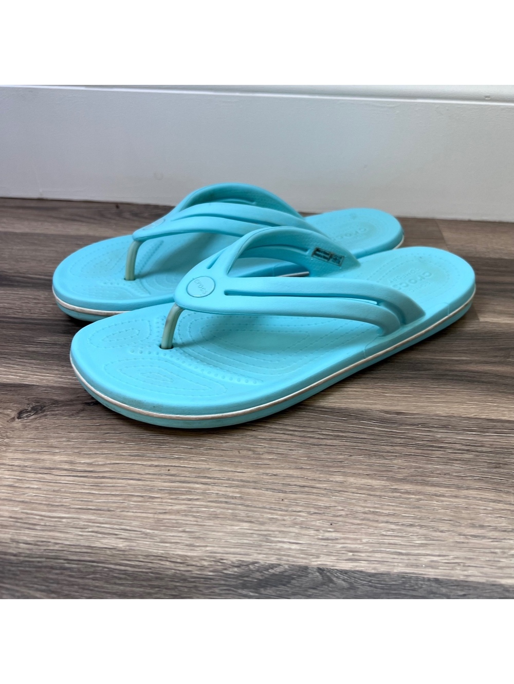 Crocs Women's Light Blue Flip Flop Sandals Size 9